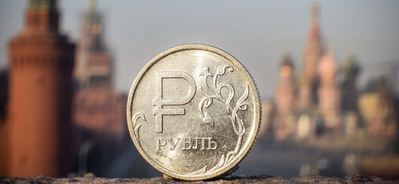 Az előrejelzett értékhez képest már most a kétszeresénél jár az éves orosz költségvetés deficitje