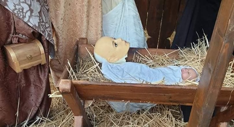 Letörték a betlehemi jászol Szűz Mária-bábujának fejét Gyöngyösön