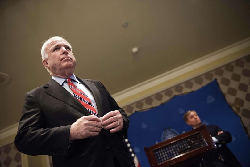 McCain: Magyarország az oroszok által megfélemlített állam