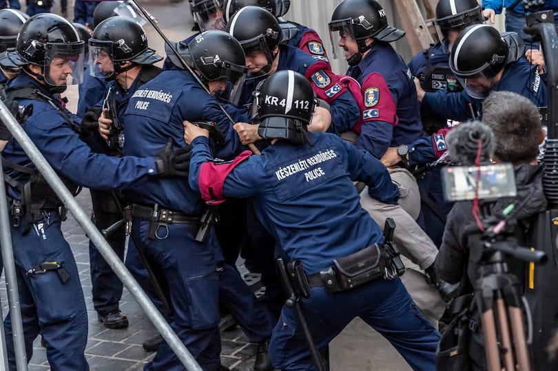 Sorra kapják a rendőrségi idézéseket a tavaszi diáktüntetések résztvevői