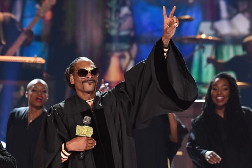 Snoop Dogg szakácskönyvet ad ki: homár lesz benne, füves süti nem