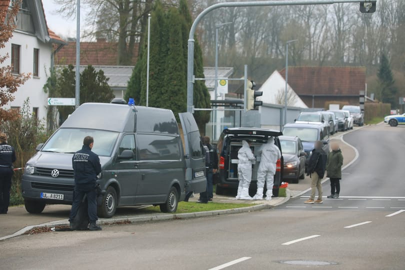 Belehalt a sérüléseibe az egyik lány, akit megkéseltek Németországban
