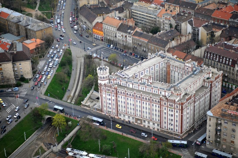 Felmentették a Magyar Posta hűtlen kezeléssel vádolt volt vezérét