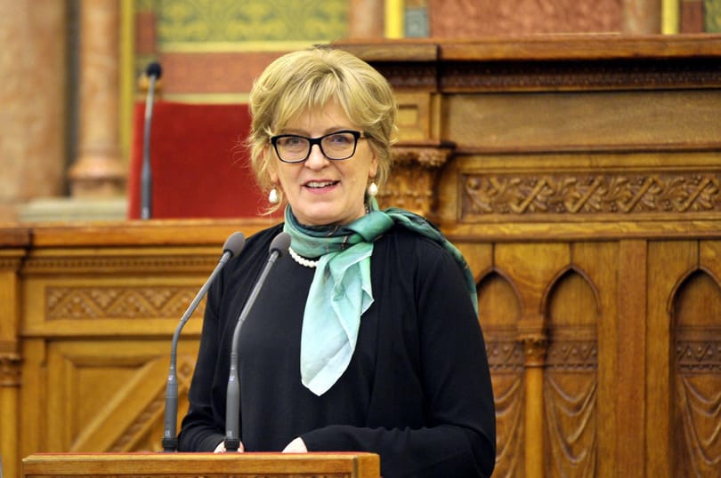 Nem hajlandó foglalkozni a Fidesz Handó Tünde leváltásával