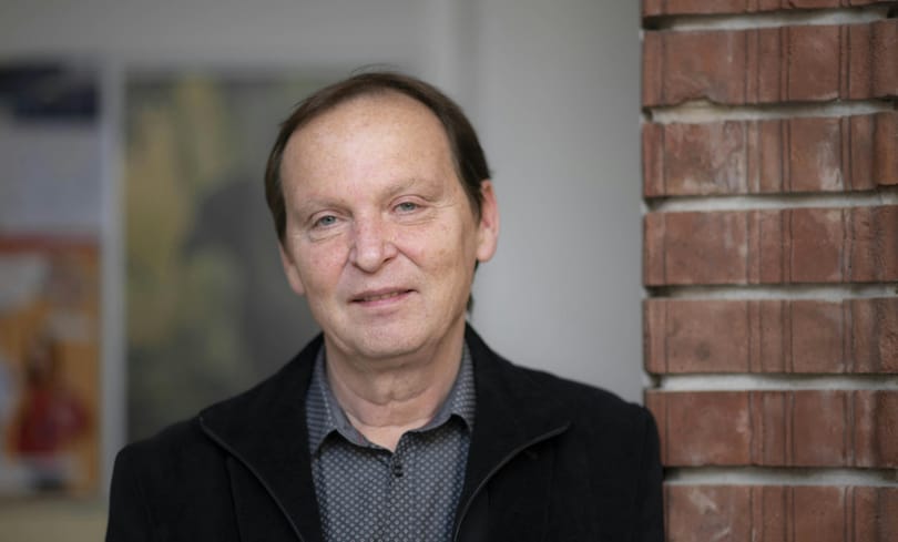 Több évtized után távozik Mészáros Csaba volt igazgató a Madách Imre Gimnáziumból