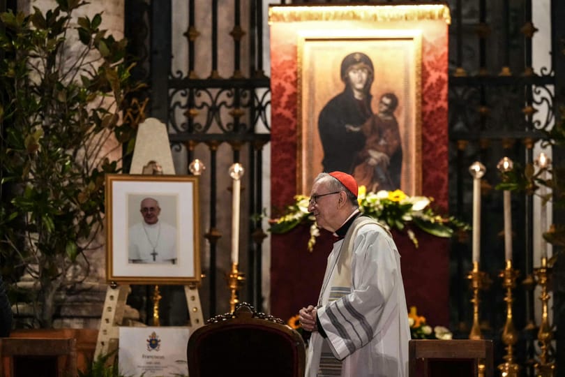 A ChatGPT megmondta, szerinte ki lehet az új pápa, és hogy milyen esetben győzhet Erdő Péter