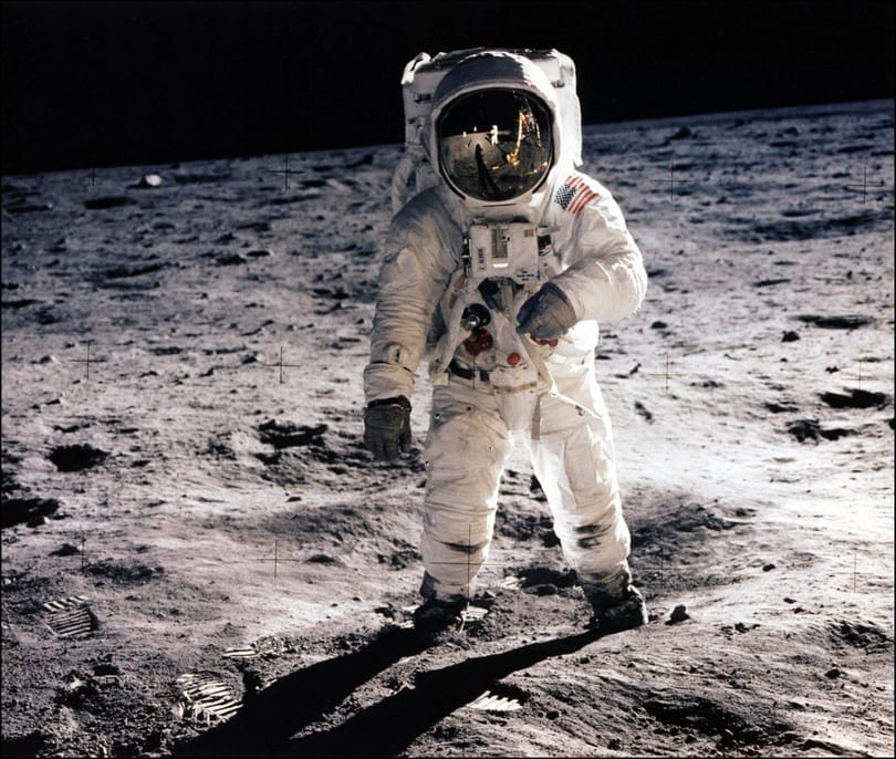 90 éve született Neil Armstrong, az első ember aki a Holdra lépett