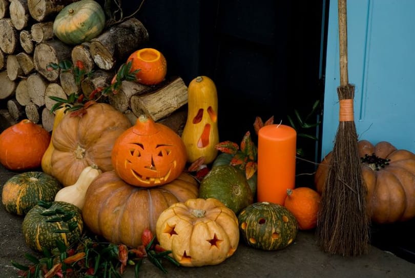 Hogyan faragjunk Halloween tököt?
