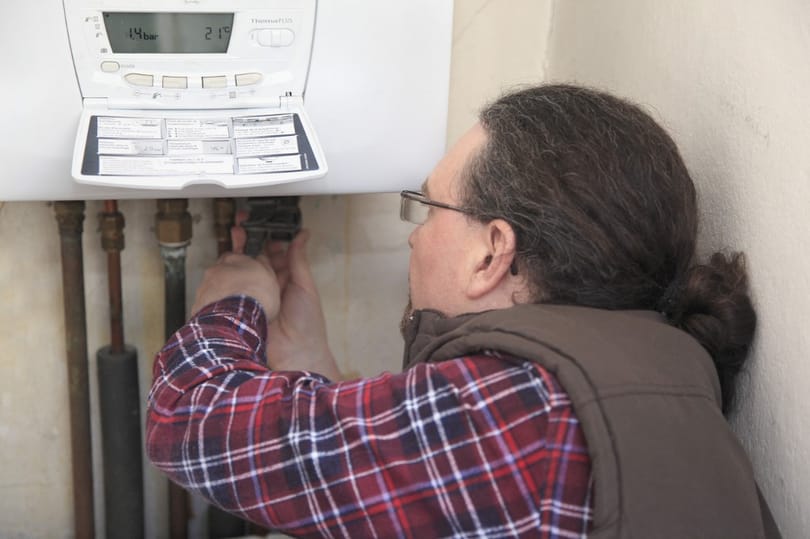 Kétmillió forintot kap, aki Angliában belemegy, hogy lecseréli gázbojlerét