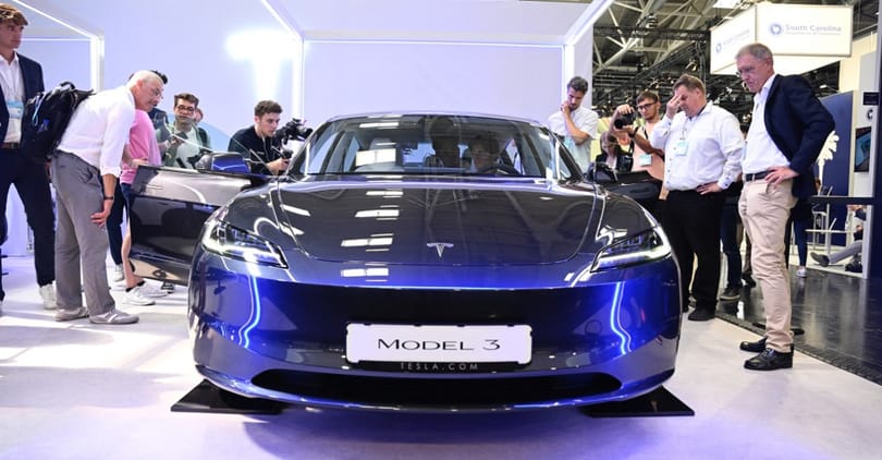A Tesla eltüntette az indexkarokat, de van, akik szerint ez teljes baklövés