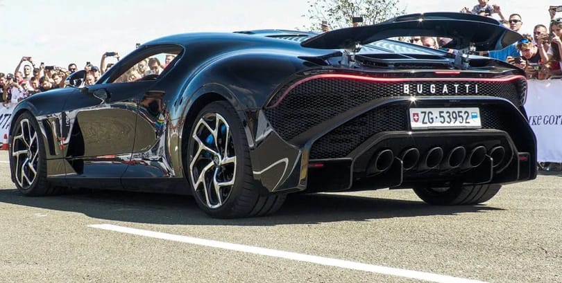 Horvátországban bukkant fel a világ legdrágább autója, a Bugatti La Voiture Noire – videó