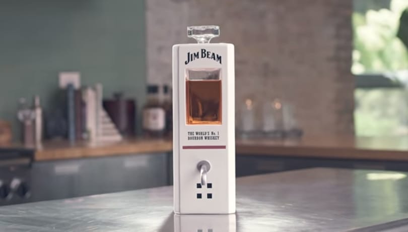 Itt van JIM, a whisky-csapoló, amellyel beszélgetni is lehet