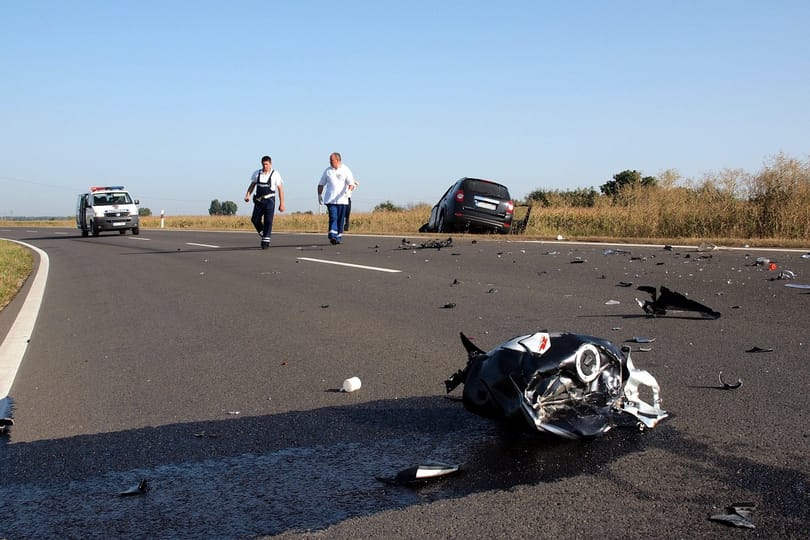 Meghalt egy motoros Győr határában