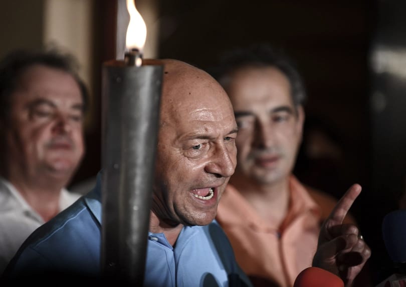 Áfacsökkentés: a görög válság összeugrasztotta a román politikusokat