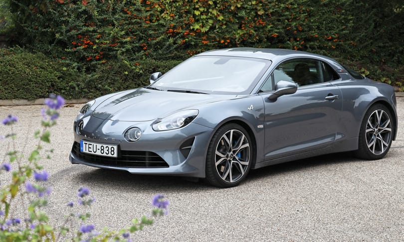 Utolsó szippantás a jóból: meghajtottuk az új Alpine A110 GT-t