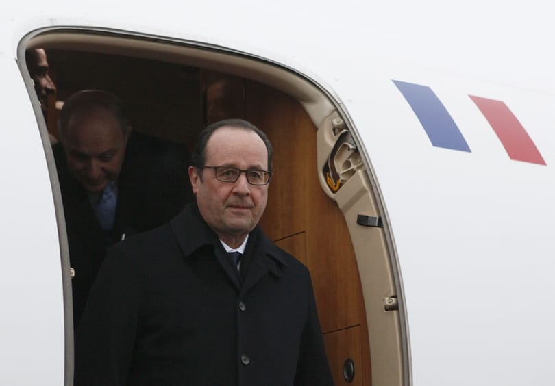 Mi kerül ezen ennyibe? – Francois Hollande fodrásza havonta 3 milliónak megfelelő összeget keres
