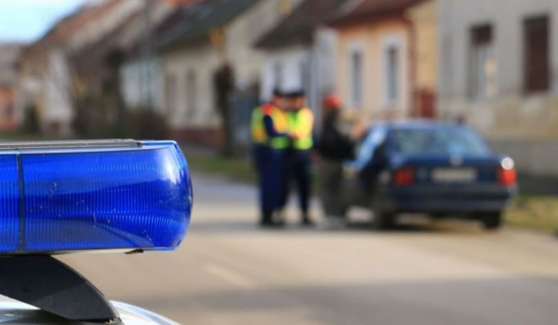 Nagy erőkkel keresi a rendőrség a szökött foglyot