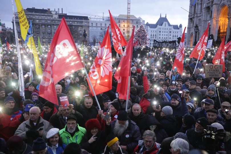 Halvány vonulás követte a meggyőző tüntetést