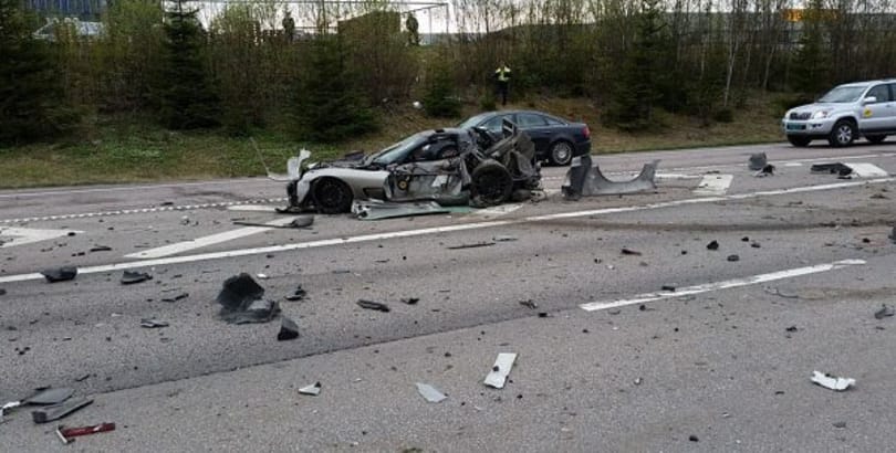 Tömegbalesetet okozott egy Corvette, alig maradt belőle valami - fotó