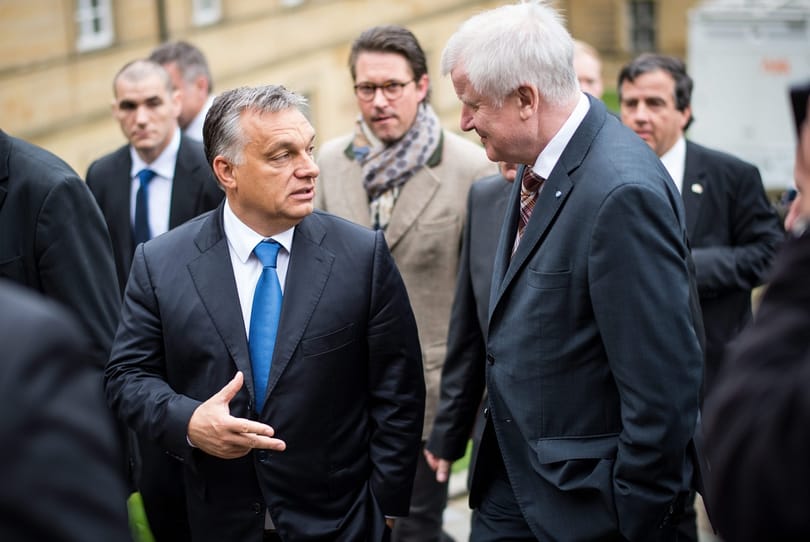 Kikezdi a német koalíciót a menekültválság