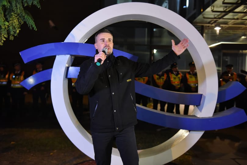 Médiabojkottot hirdet a Jobbik az álhíreket terjesztő fideszes médiumok ellen