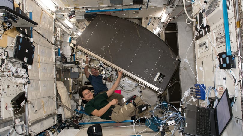 Felküldött egy nagy fekete dobozt a NASA a Nemzetközi Űrállomásra, új időszámítás kezdődik