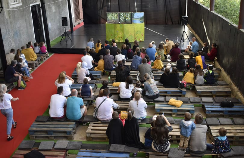 Szeretettel Erdélyből: Nagy érdeklődés övezi a kulturális intézményt, ami egy ház udvarából indult