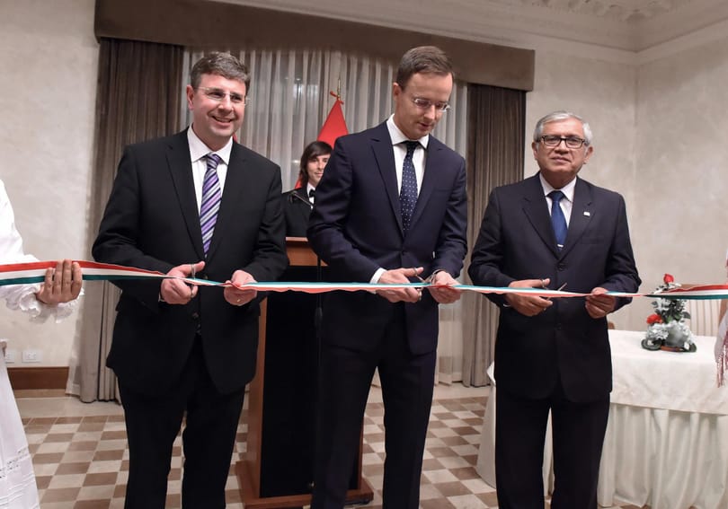 Annyi a váltás a magyar diplomáciában, hogy nehéz lett kiszűrni a kockázatokat 
