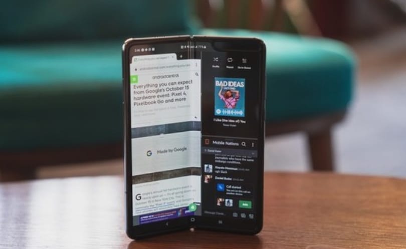 Mikor érkezik a Samsung olcsóbb összecsukható telefonja?