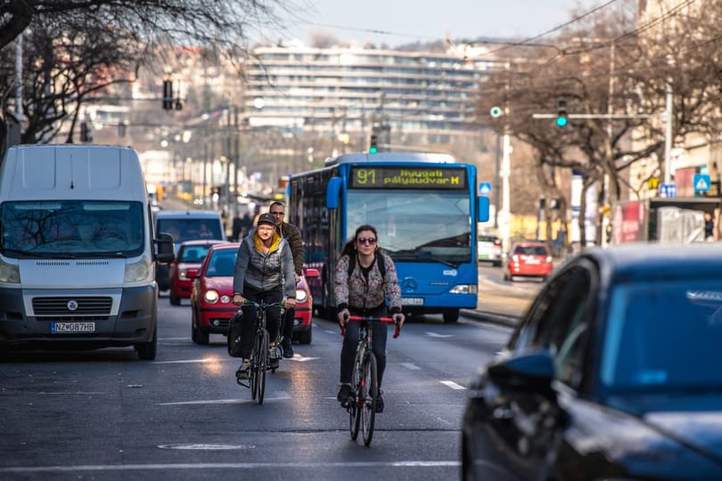 Végigérhet a biciklisáv a Nagykörúton