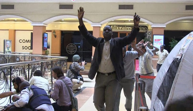 Nairobi: a túszok még élnek, de a 