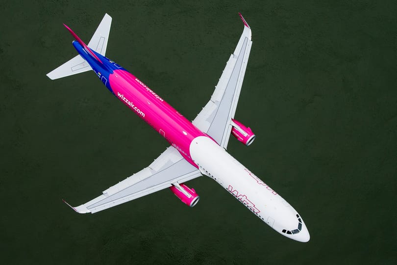 16 látványos fotót posztolt a Wizz Air a vasárnapi, Duna fölötti nagy mutatványról