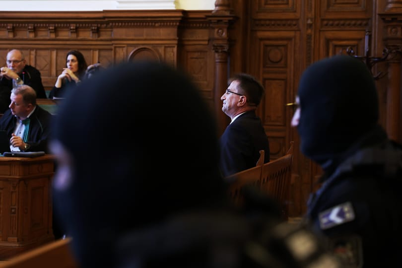 Schadl Völnerre hivatkozva követelte egy monori végrehajtói iroda osztalékának felét az egyik tanú szerint
