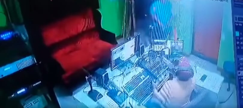 Élő adásban lőttek le egy DJ-t a Fülöp-szigeteken - felkavaró videó
