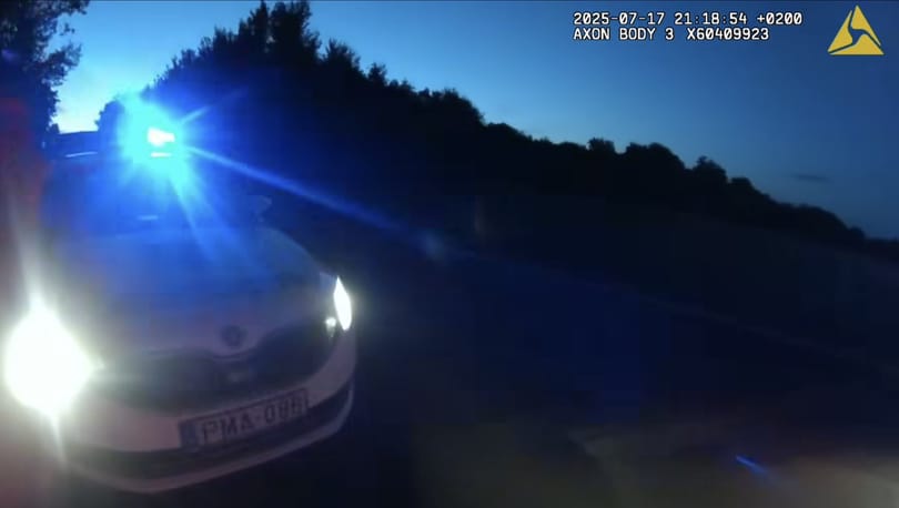Így fogta el a rendőrség a balatoni benzinkúton kézjellel segítséget kérő nő férjét – videó