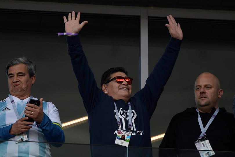 Mexikóba szerződött Maradona