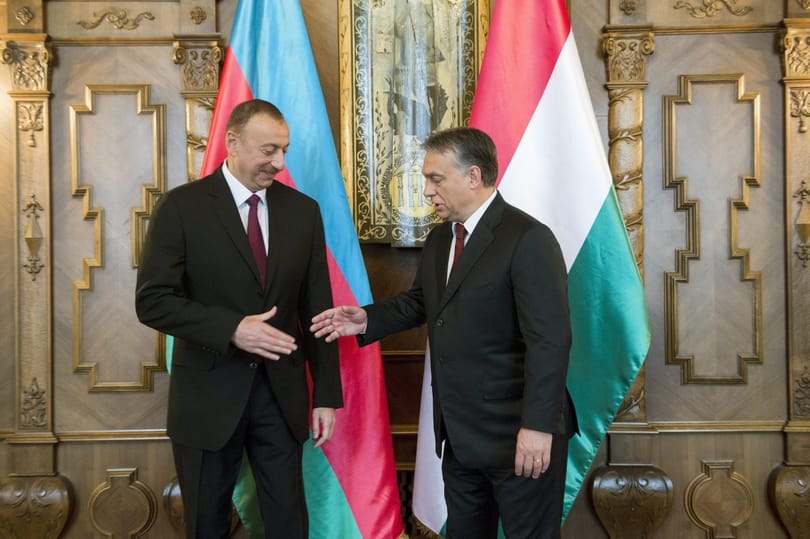 Korrupt diktátort fogadnak Orbánék ismét Budapesten