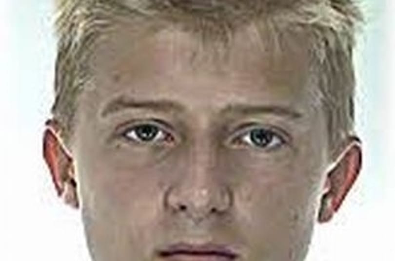 Fotó: Lassan két hete nem találják a szőke fiút