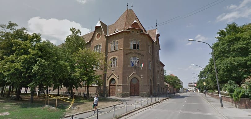 Koronavírus miatt otthon tanul a hódmezővásárhelyi református gimnázium egyik osztálya