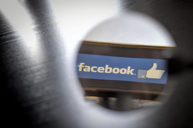 Furcsa jelenség: miért akarja velünk bekapcsoltatni a Facebook a Bluetooth-t?
