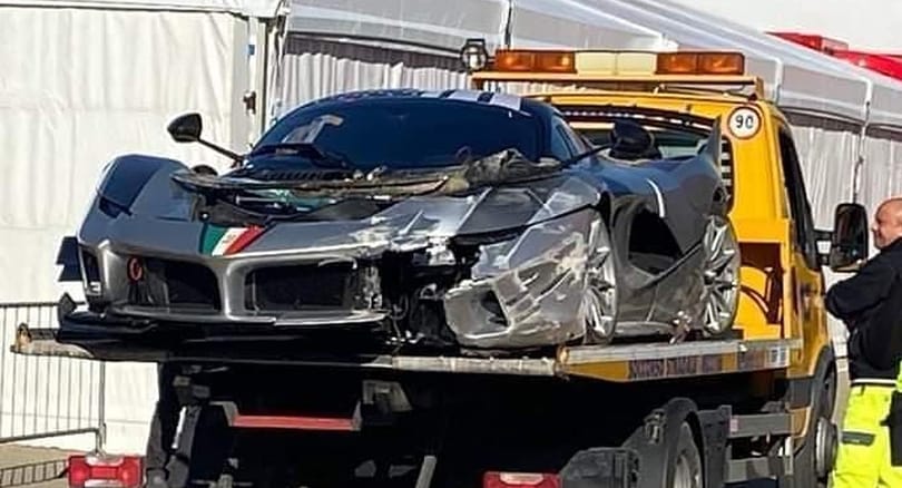Szuperexkluzív programon törték össze az 1050 lóerős Ferrari FXX K-t
