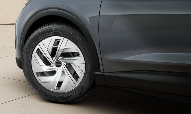 Fapados villany Audi: hatalmas acélfelni és dísztárcsa a spórolós új Q4-en