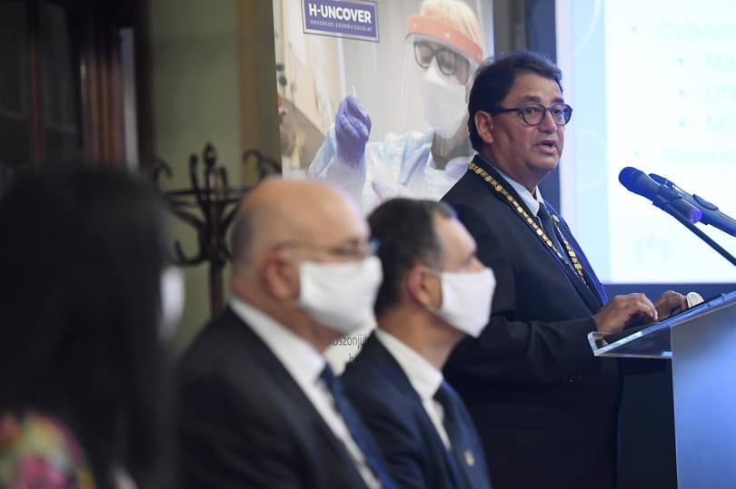 Merkely: Nőtt a koronavírus terjedésének kockázata