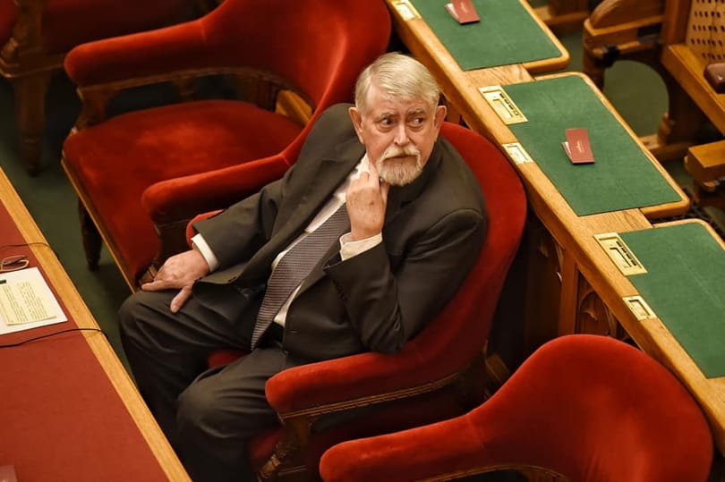 Kásler béremelést jelentett be a pedagógusoknak