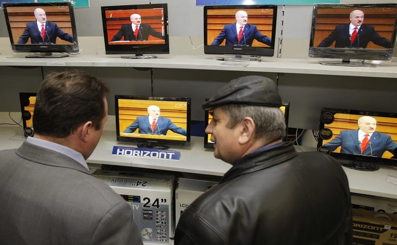 Nem engedtek be Fehéroroszországba két lengyel politikust