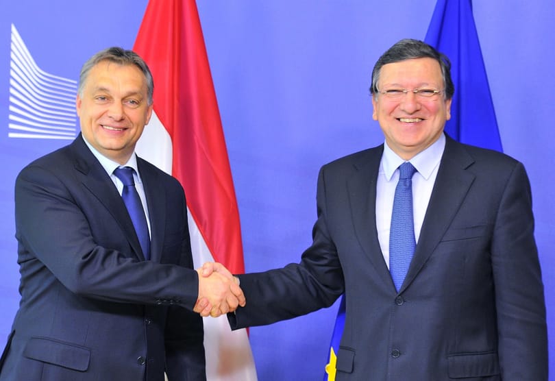 Orbánék megint bohócot csinálnak az Európai Bizottságból?