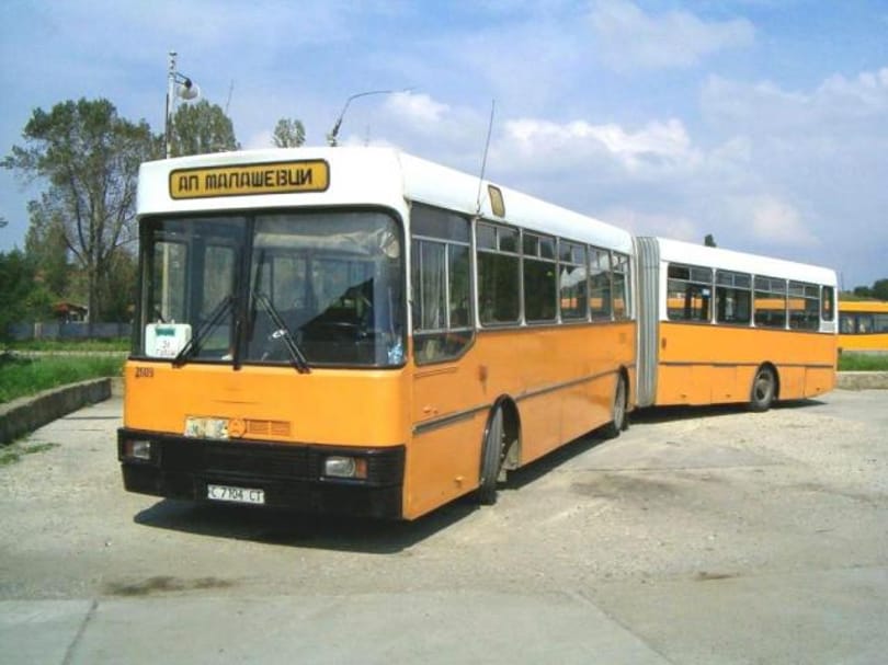 Egy távolsági busz utasait túszul ejtette egy fegyveres