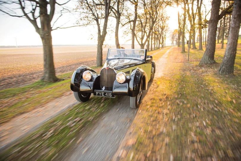 Ez a 80 éves Bugatti háromszor annyit ér, mint egy új