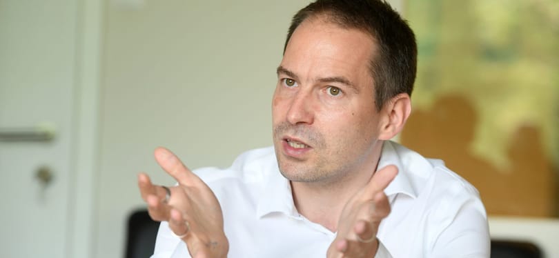 Krekó Péter jogerősen is pert nyert a Figyelő, az Origo és a 888 ellen