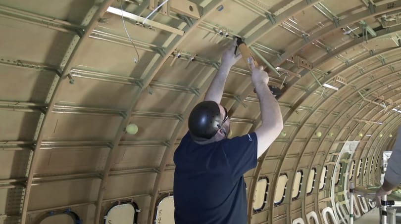 Videó: így raknak össze 0-ról 100-ra 9 nap alatt egy Boeing 737-es repülőgépet